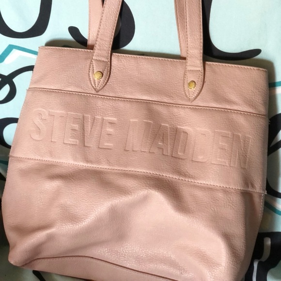 LG rose gold Steve Madden tote - Picture 1 of 3